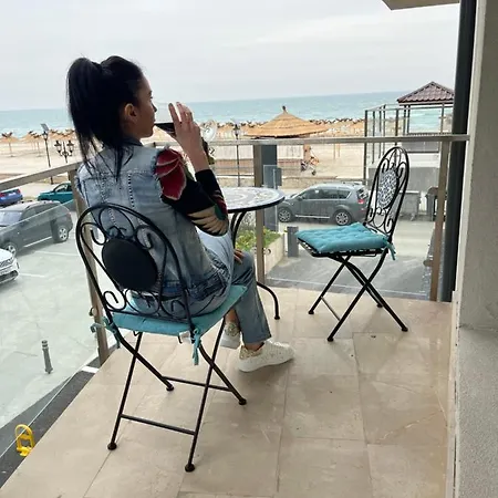 Apartment Bakuba - Pe Plaja Cu La Mare & Loc Parcare Gratis Navodari