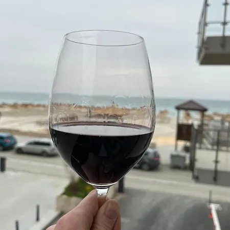 Apartment Bakuba - Pe Plaja Cu La Mare & Loc Parcare Gratis *