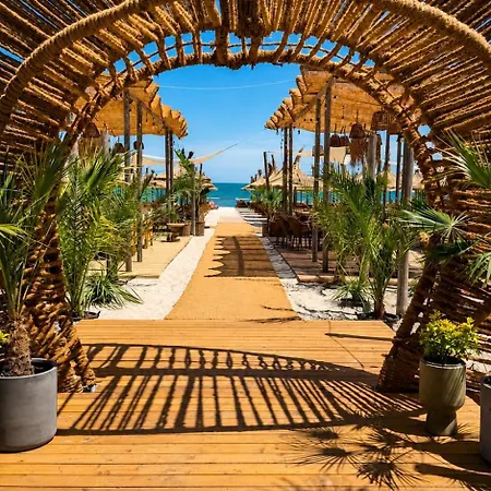 Bakuba - Pe Plaja Cu La Mare & Loc Parcare Gratis Appartement